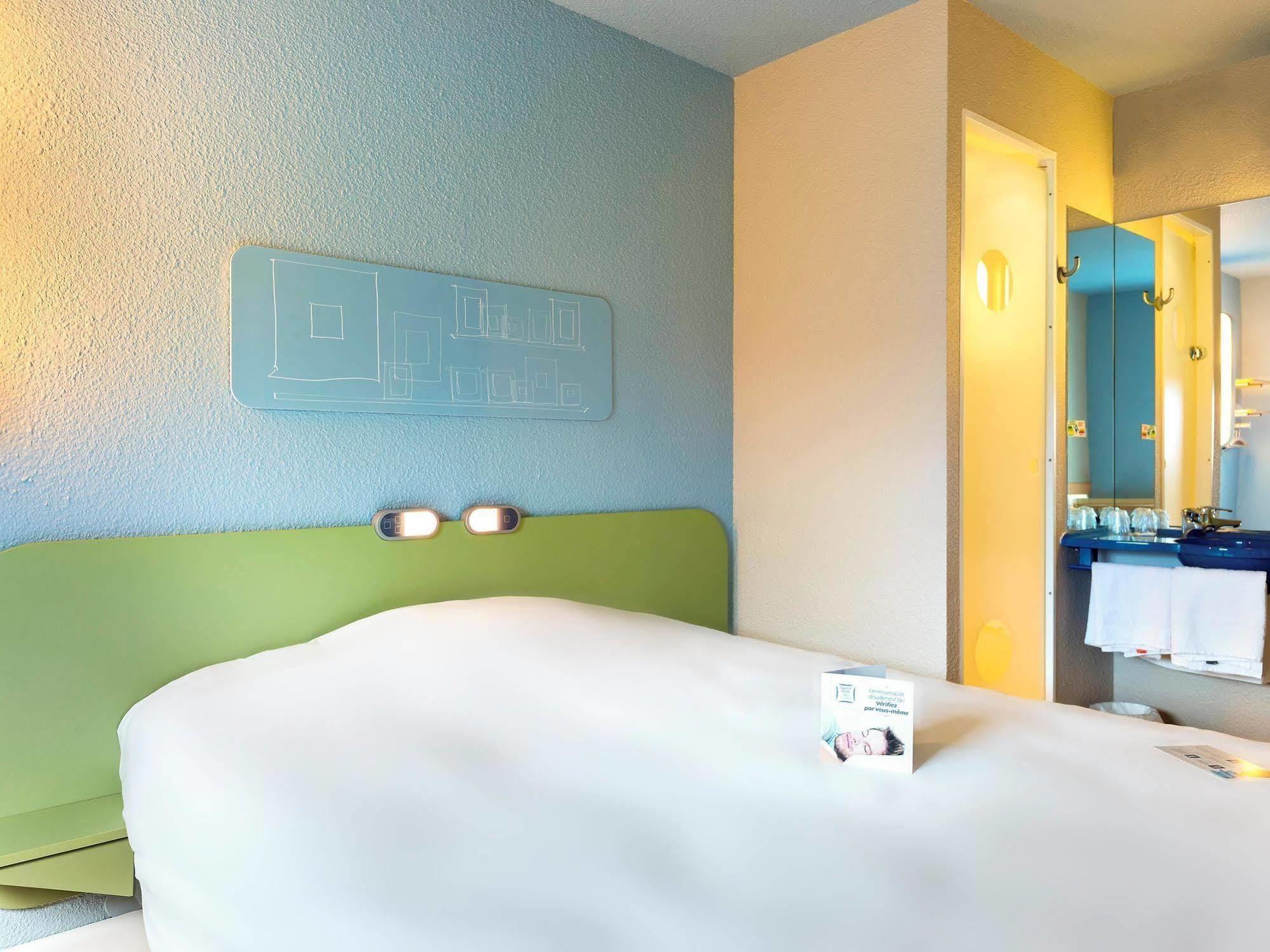 Ibis Budget La Roche Sur Yon Vendespace Mouilleron-le-Captif Luaran gambar