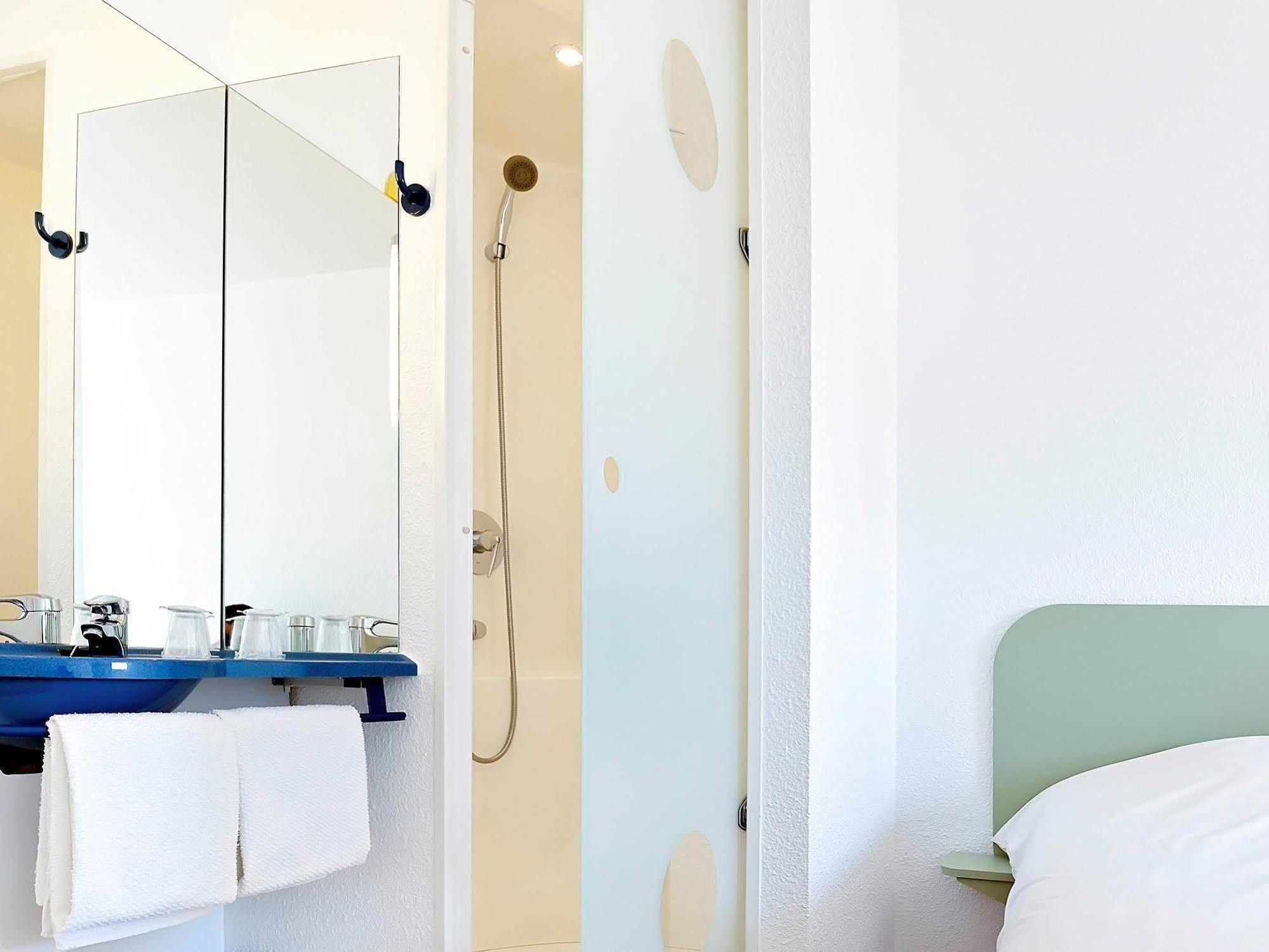 Ibis Budget La Roche Sur Yon Vendespace Mouilleron-le-Captif Luaran gambar